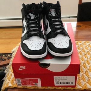 Brand New Nike Womens Sneakers